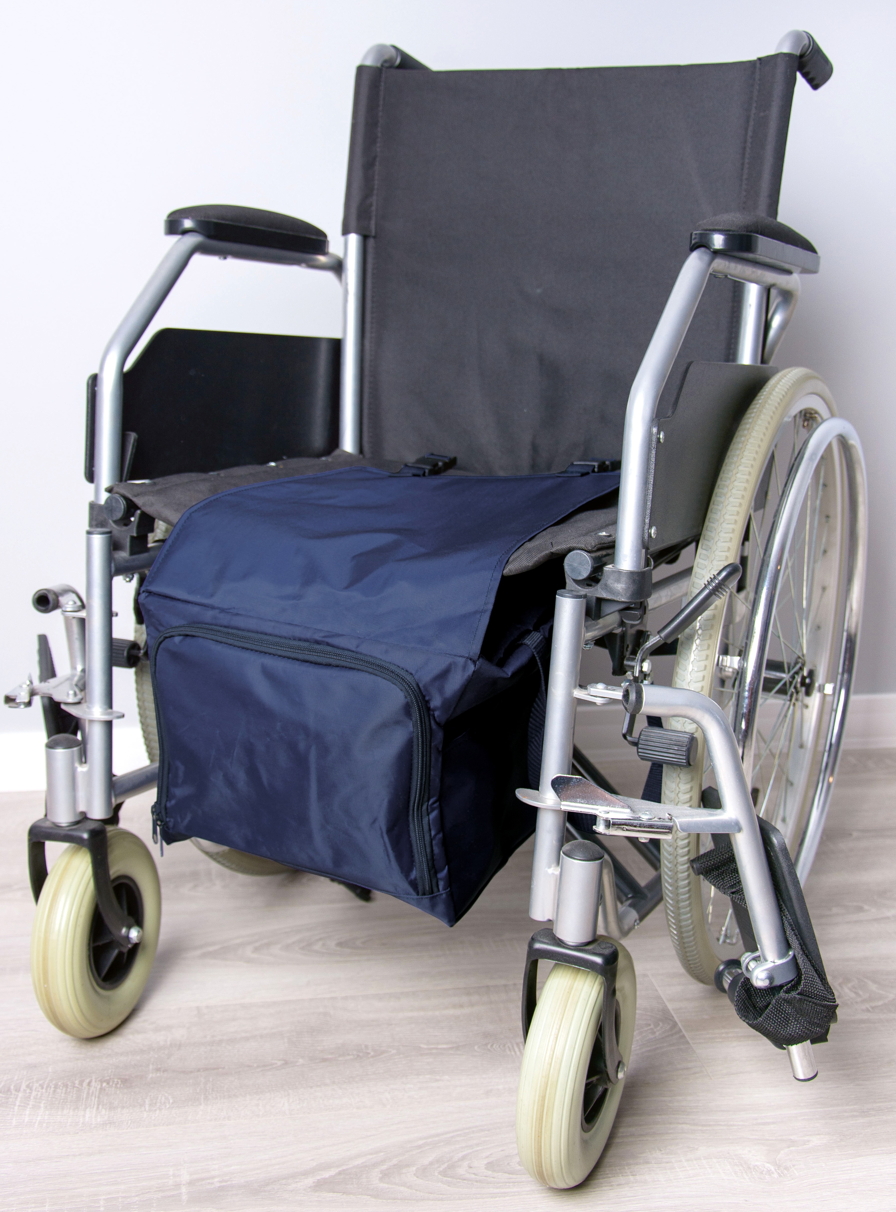 Sac de rangement sous la chaise roulante