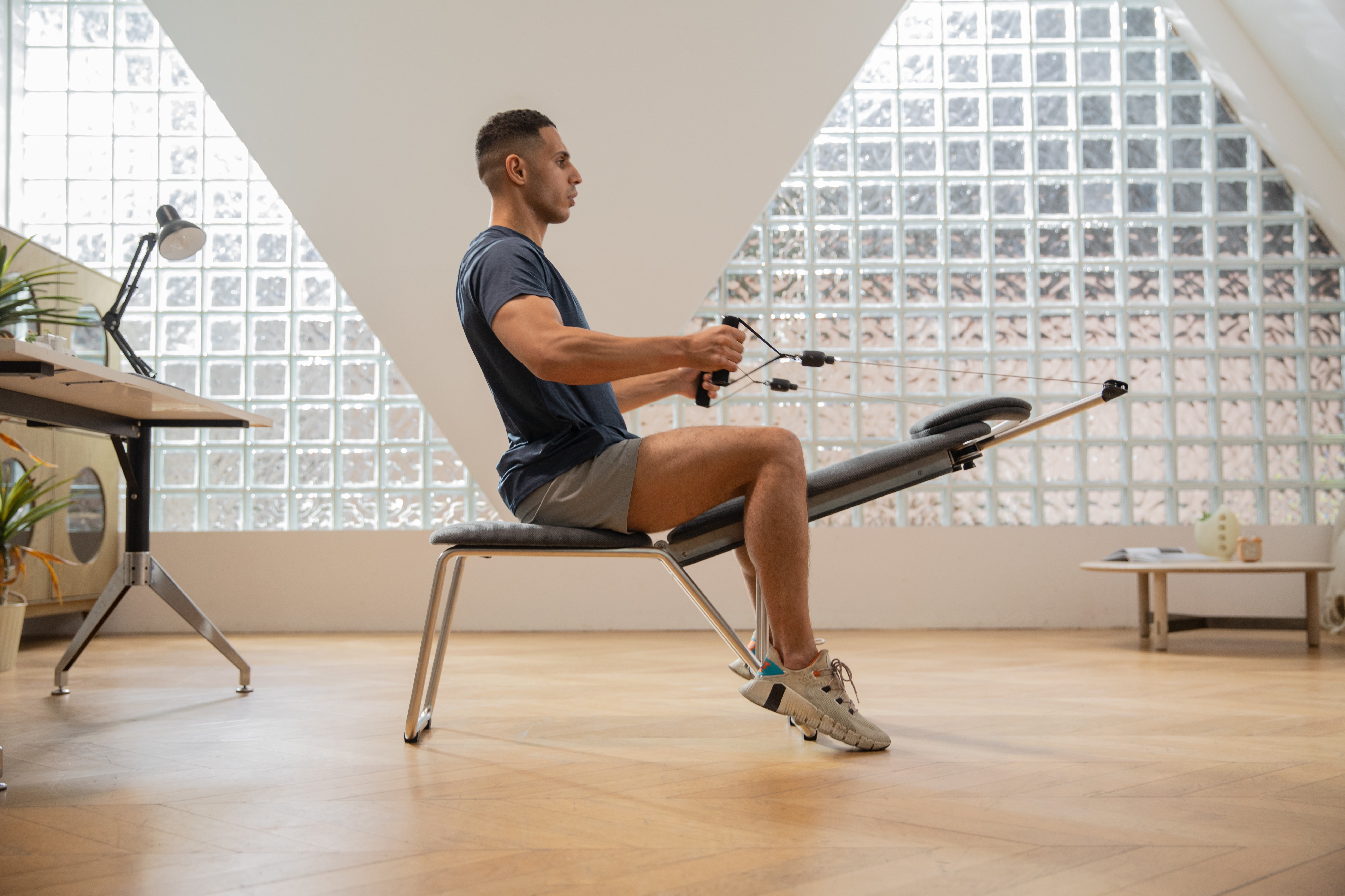 OHUP Gym chair oefenbank met verstelbare weerstand - zwart/wit OHUP Gym chair oefenbank met verstelbare weerstand - zwart/wit